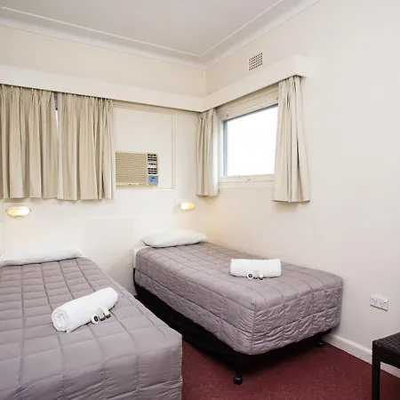 Cowra Motor Inn Exterior photo