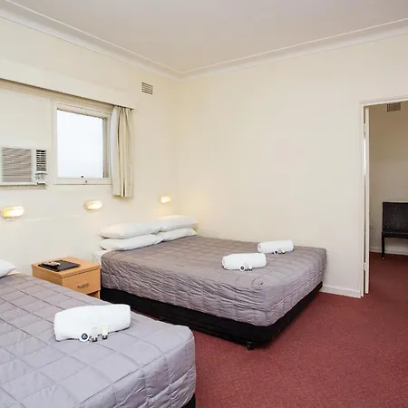 Cowra Motor Inn Room photo